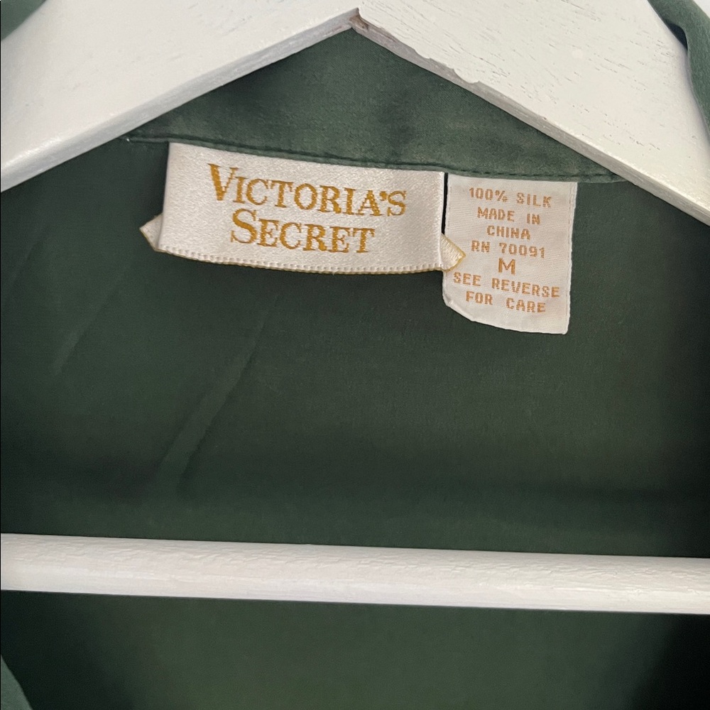Vintage Victorias Secret silk pajamas - Picture 2 of 4